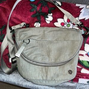 Lululemon all night festival bag